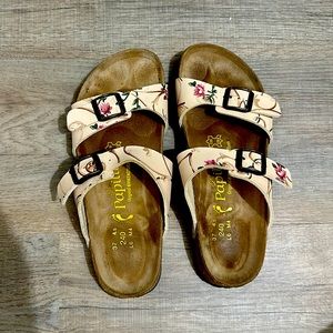 Papillio Sandal size 37/240